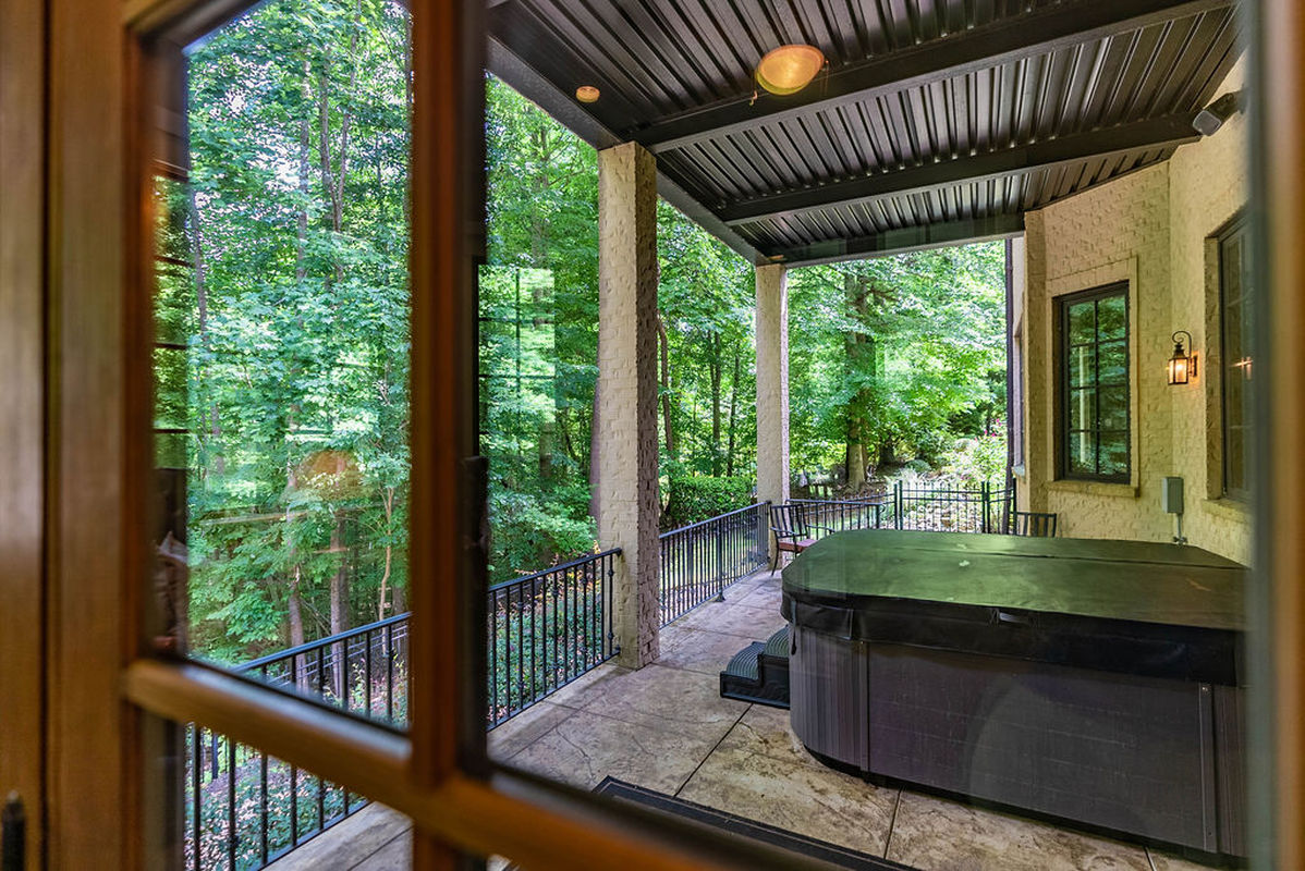 Caul Group-11213 Jonas Ridge-082