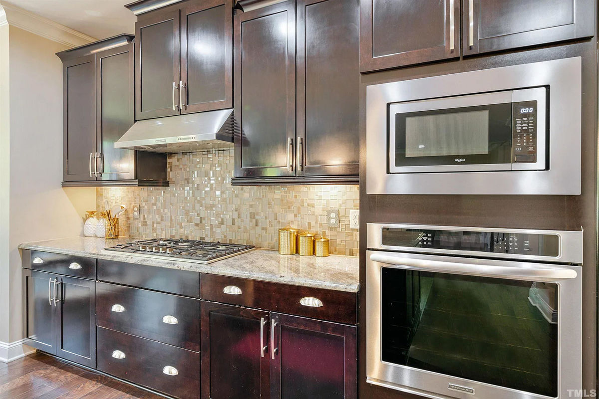 Caul-Group-1137-Hidden-Hills-Drive-16