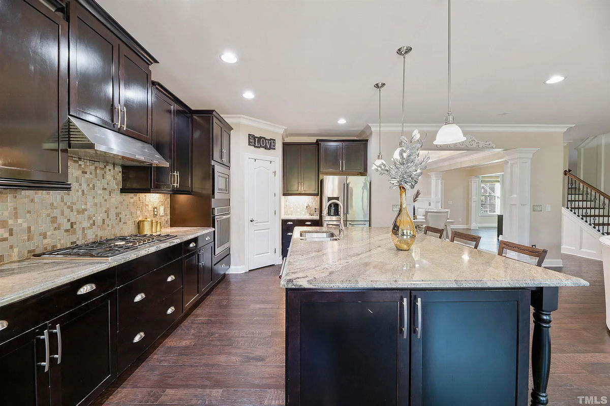 Caul-Group-1137-Hidden-Hills-Drive-17