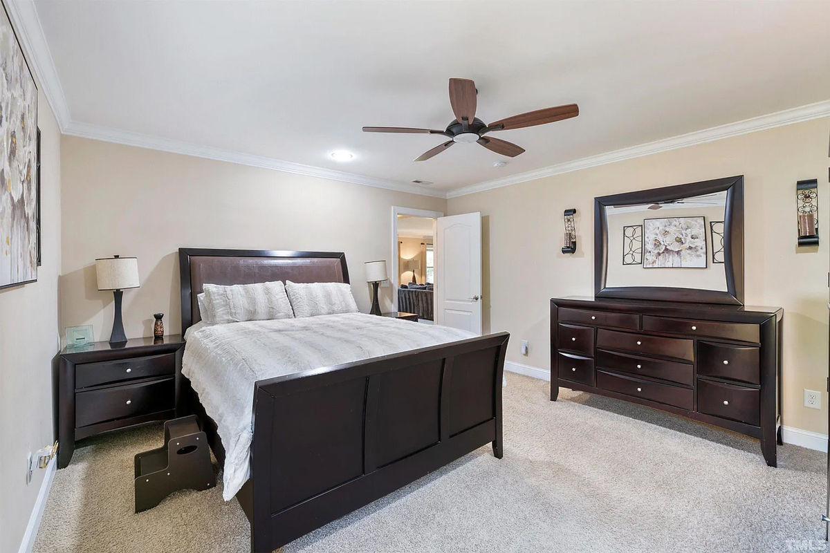 Caul-Group-1137-Hidden-Hills-Drive-24