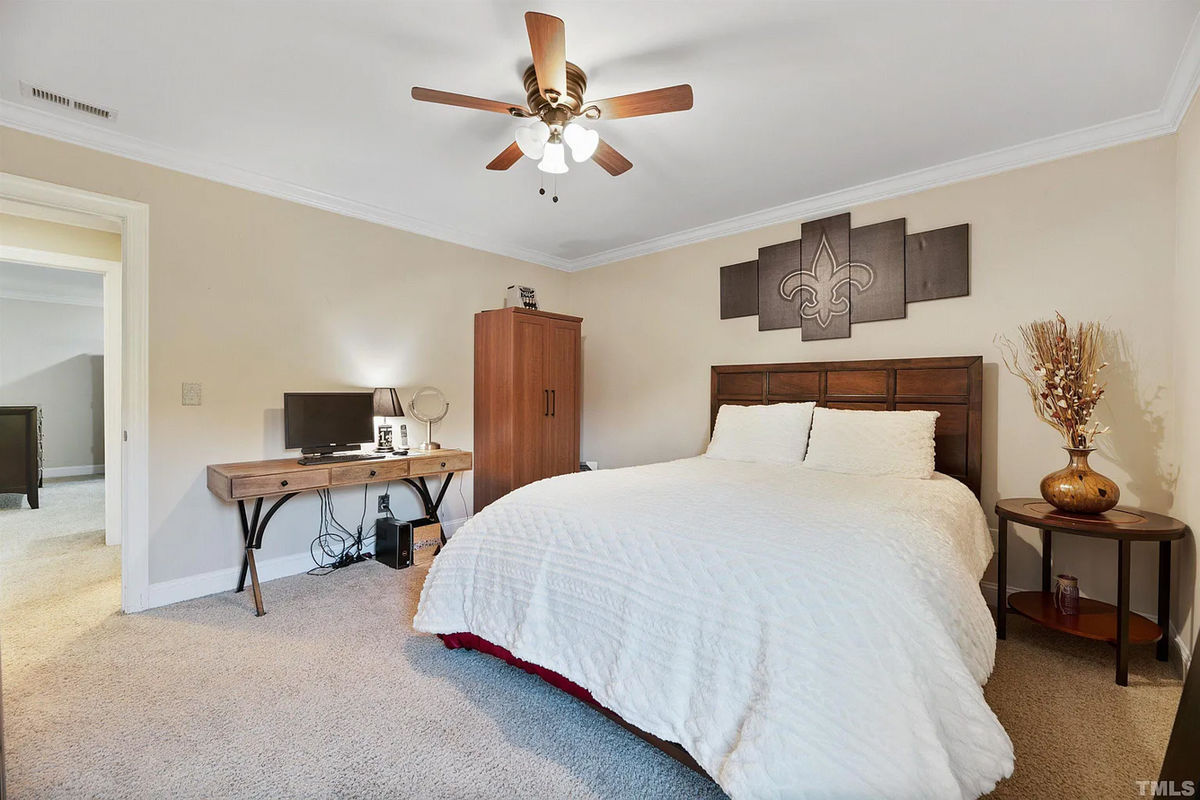 Caul-Group-1137-Hidden-Hills-Drive-26