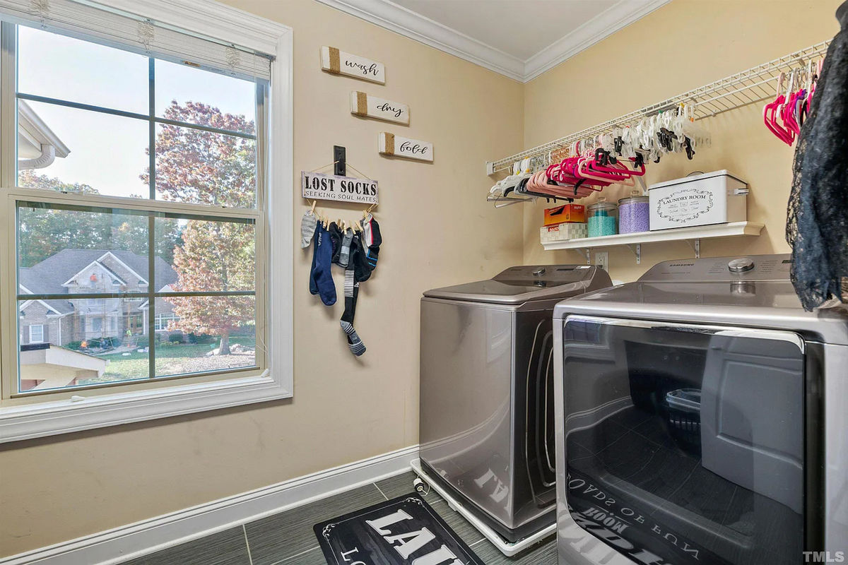 Caul-Group-1137-Hidden-Hills-Drive-32