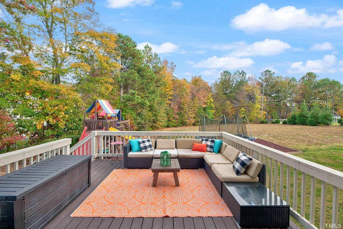 Caul-Group-1137-Hidden-Hills-Drive-38