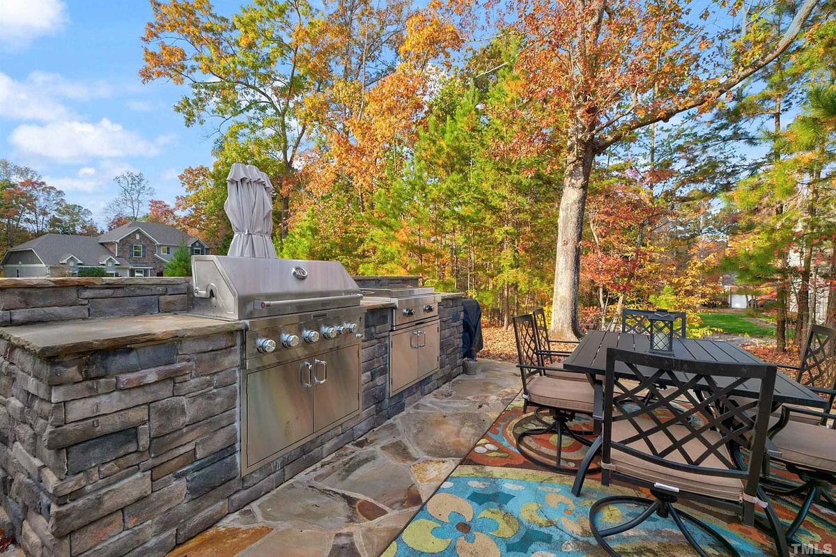 Caul-Group-1137-Hidden-Hills-Drive-39