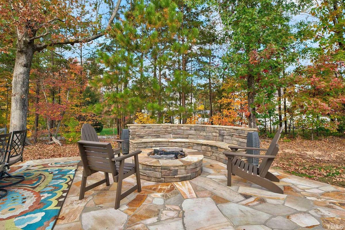 Caul-Group-1137-Hidden-Hills-Drive-40