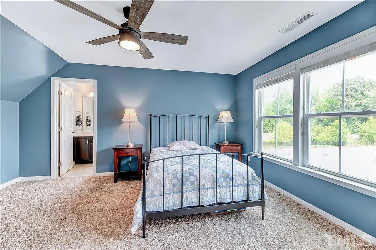 Caul-Group-1170-Marker-Drive-31