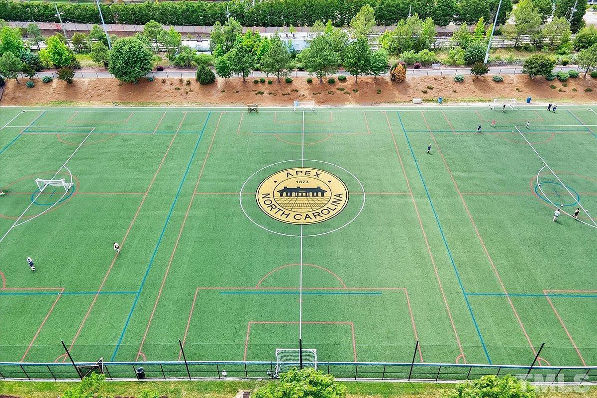 Caul-Group-1170-Marker-Drive-44