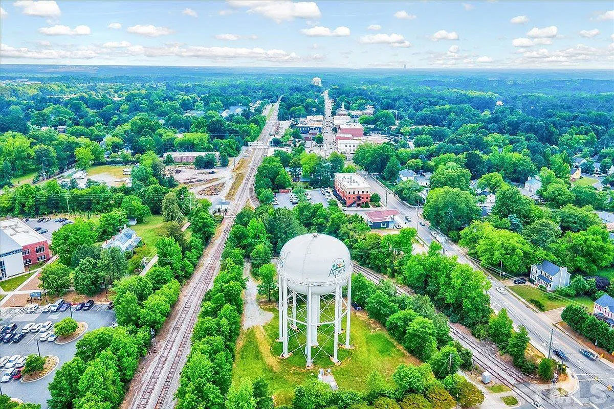 Caul-Group-1170-Marker-Drive-46