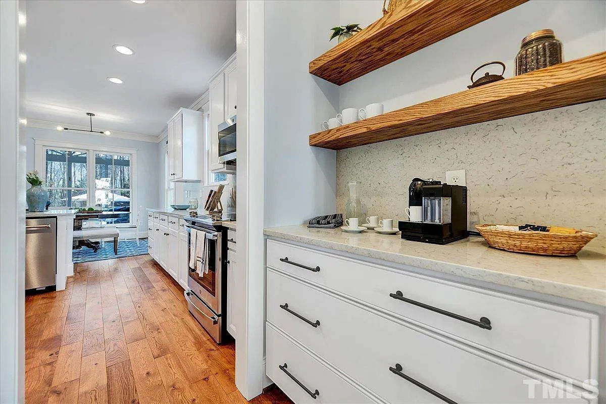 Caul-Group-121-Sunset-Oaks-Drive-11