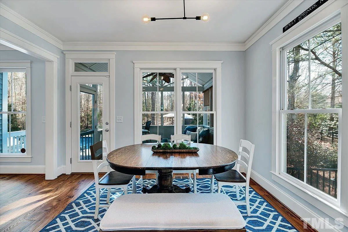 Caul-Group-121-Sunset-Oaks-Drive-21