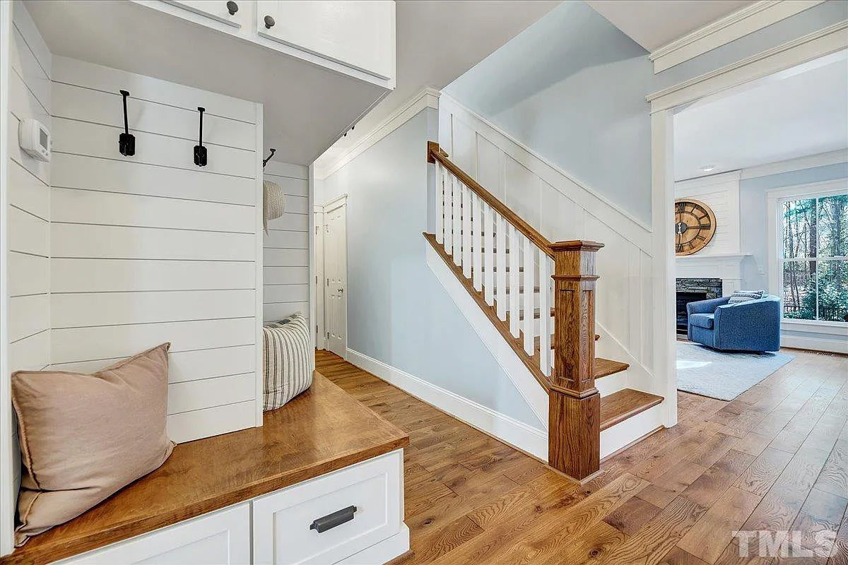 Caul-Group-121-Sunset-Oaks-Drive-27