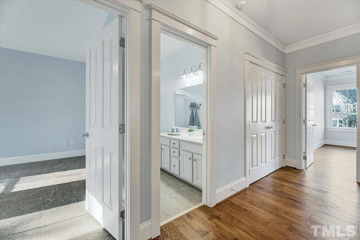 Caul-Group-121-Sunset-Oaks-Drive-32