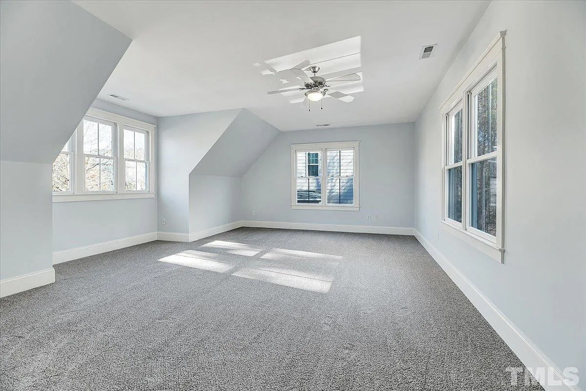 Caul-Group-121-Sunset-Oaks-Drive-36