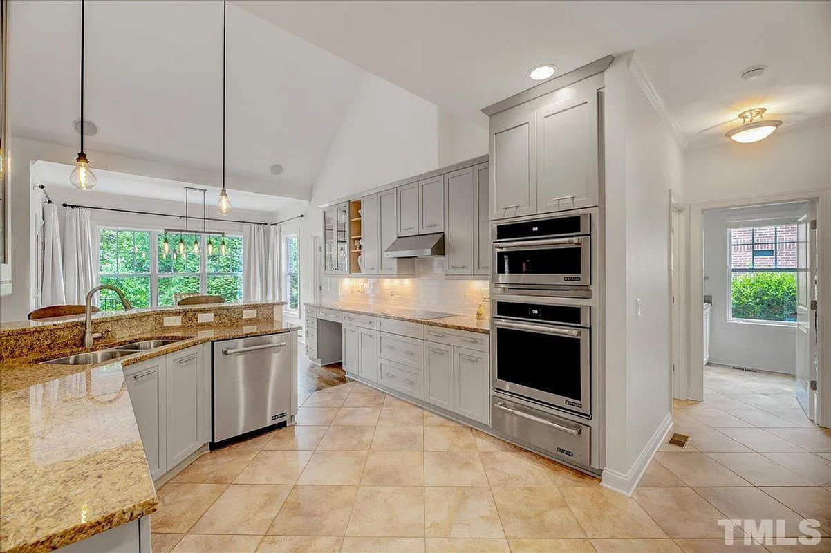 Caul-Group-1216-Shining-Water-Lane-22