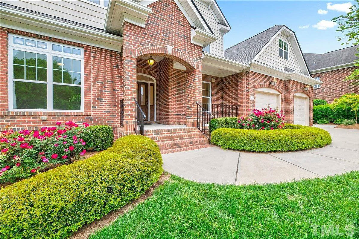 Caul-Group-1216-Shining-Water-Lane-4