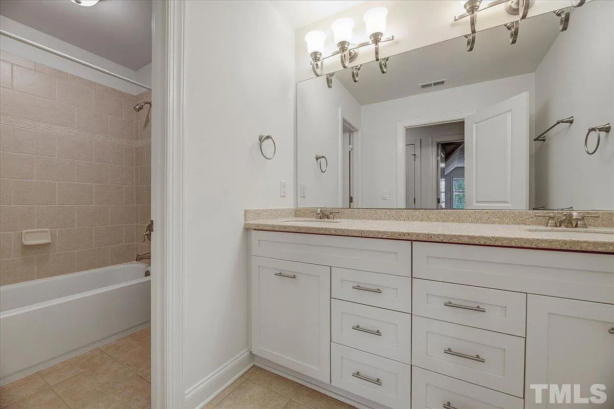 Caul-Group-1216-Shining-Water-Lane-43