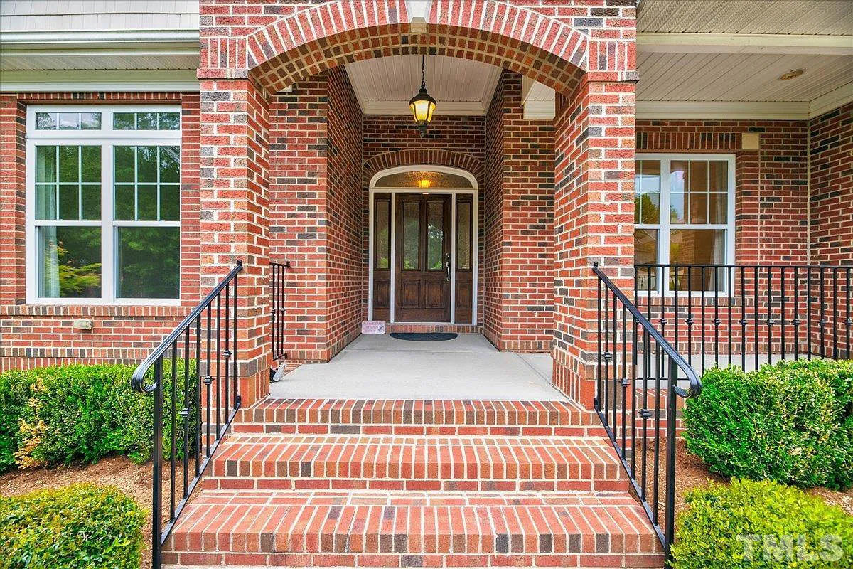 Caul-Group-1216-Shining-Water-Lane-5