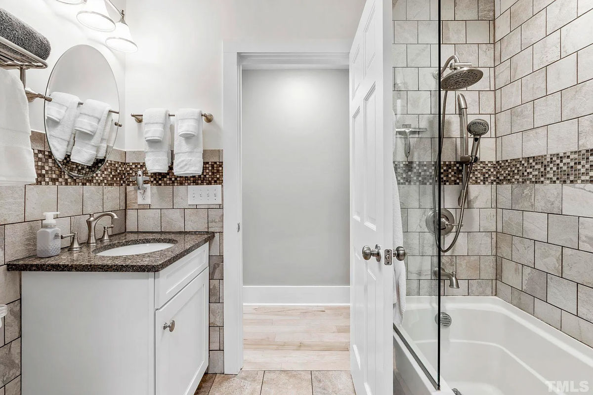 Caul-Group-1216-Teaberry-Court-28