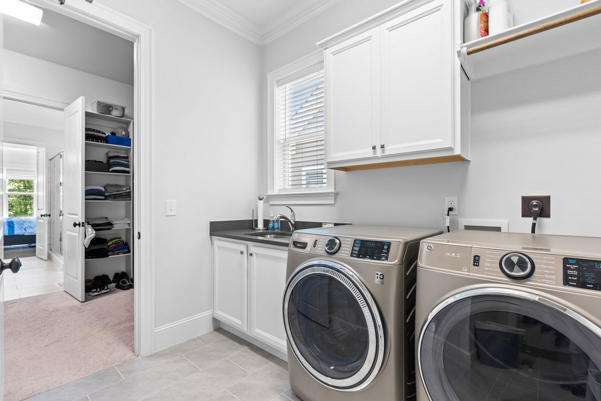 Caul Group-1233 Lowland St-19 laundry
