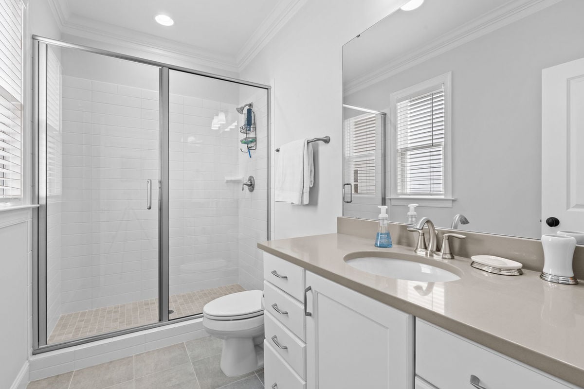 Caul Group-1233 Lowland St-51 bath