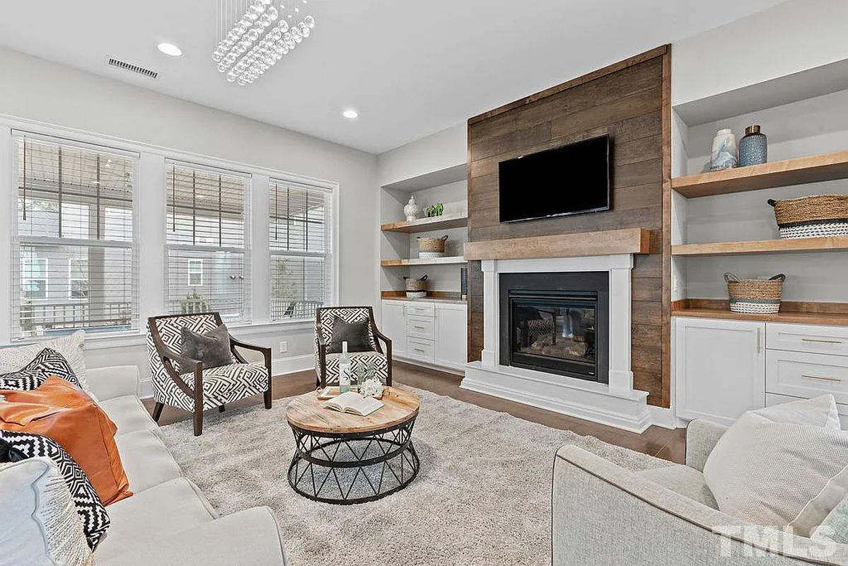 Caul Group-1349-Diamond-Valley-Drive-13