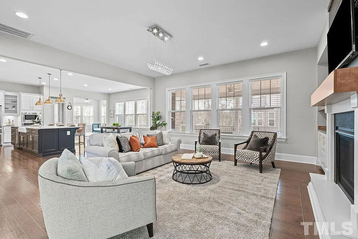 Caul Group-1349-Diamond-Valley-Drive-14