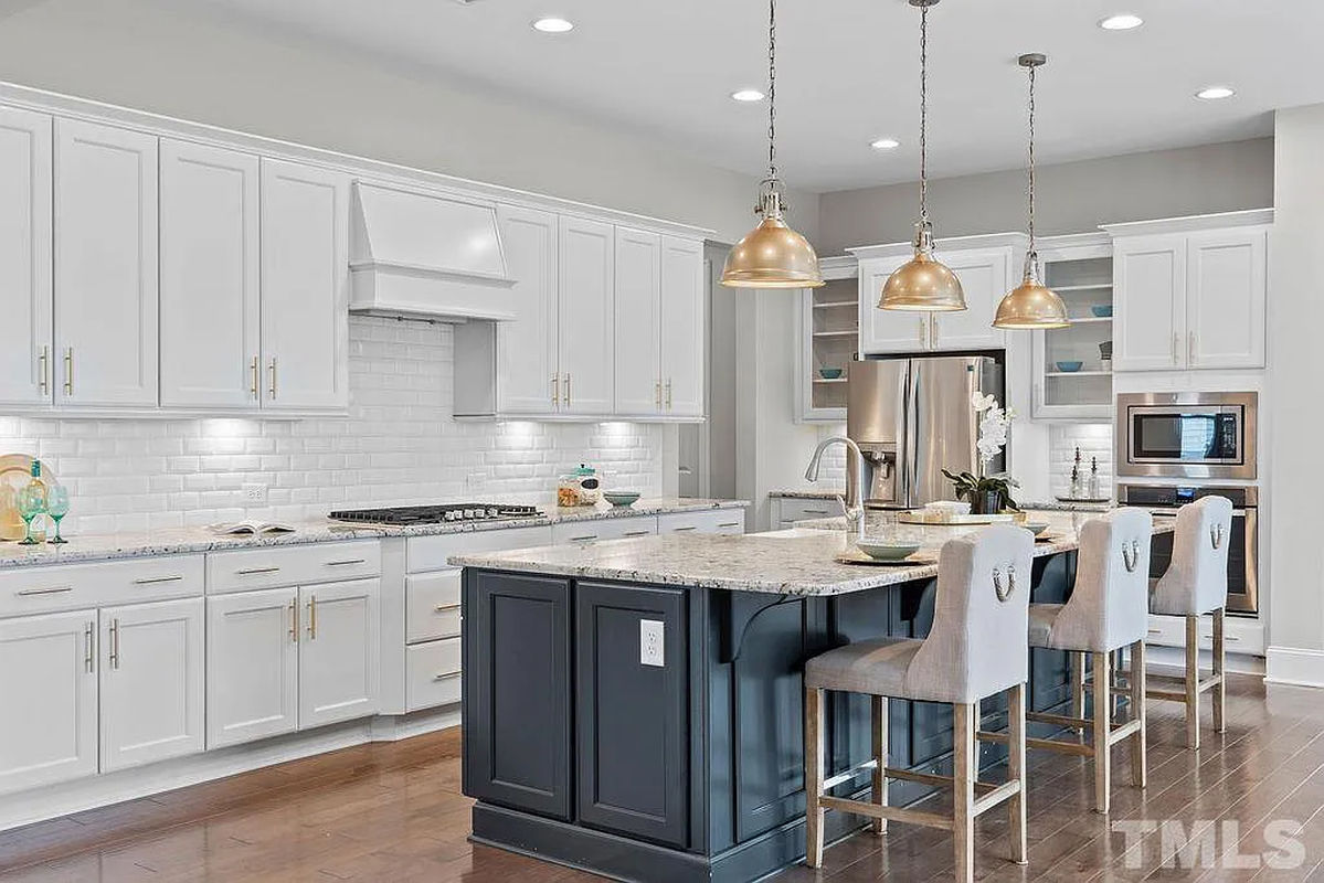 Caul Group-1349-Diamond-Valley-Drive-18