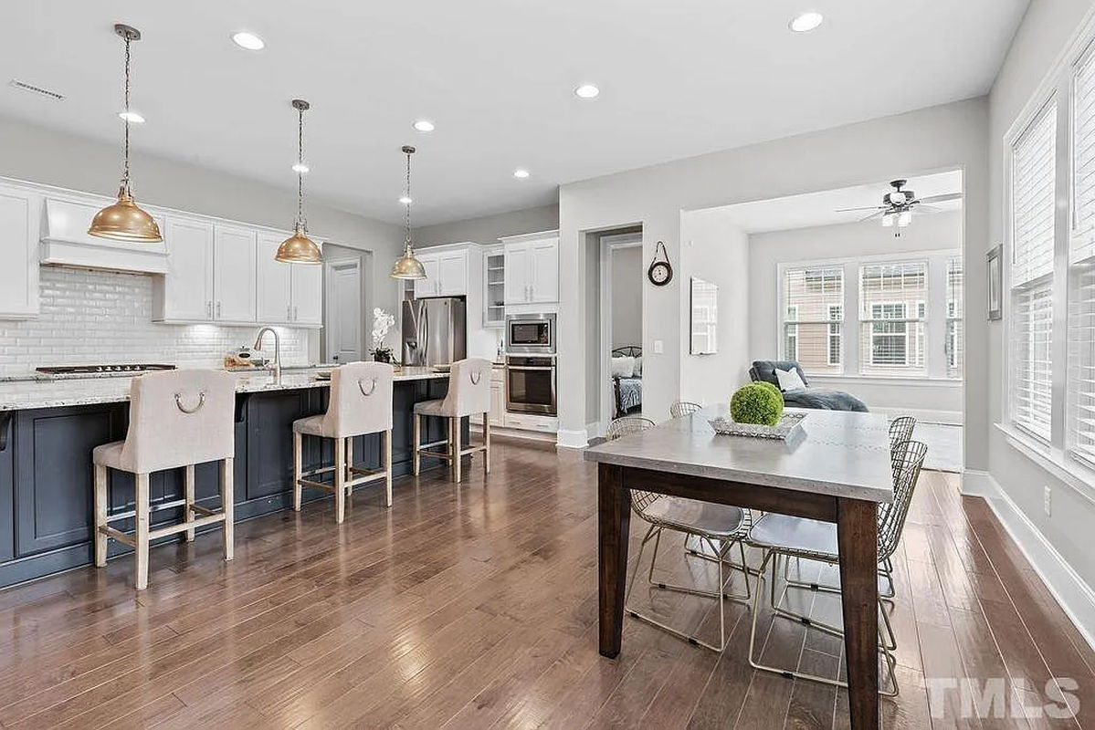 Caul Group-1349-Diamond-Valley-Drive-24