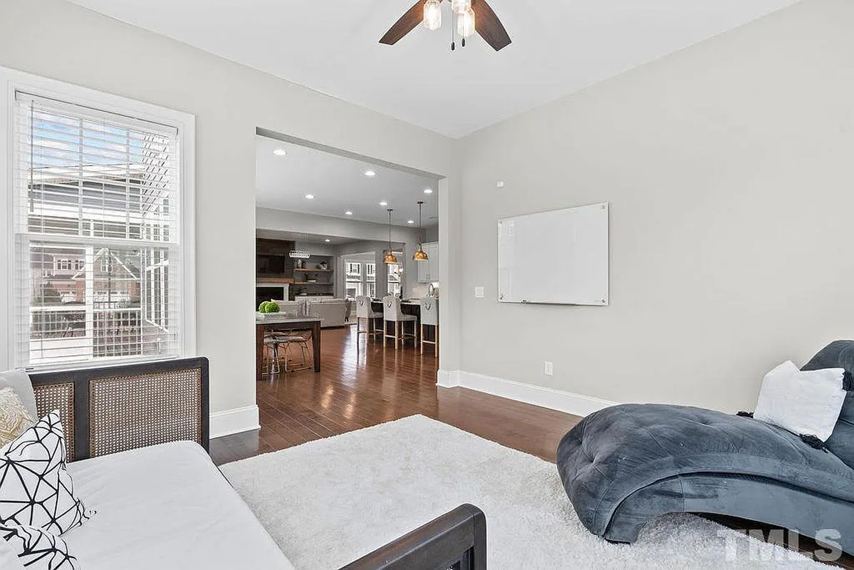 Caul Group-1349-Diamond-Valley-Drive-26