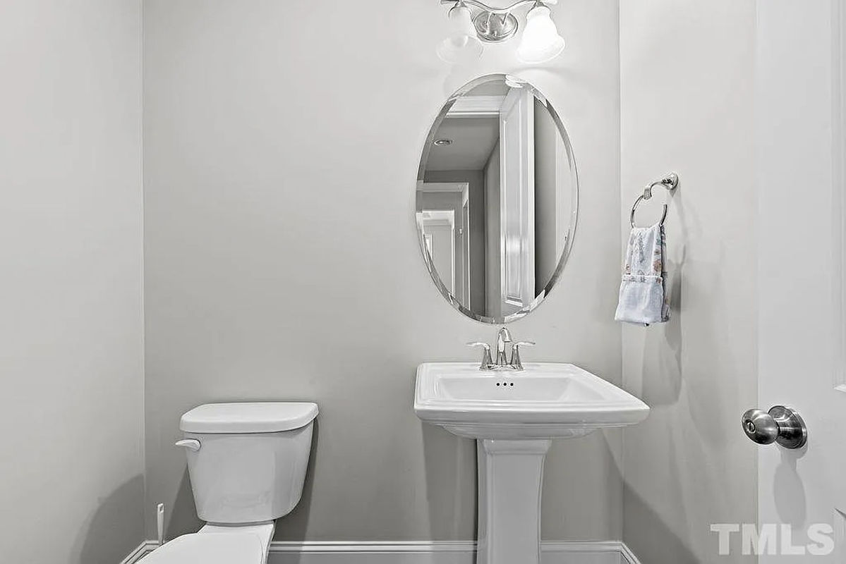 Caul Group-1349-Diamond-Valley-Drive-28