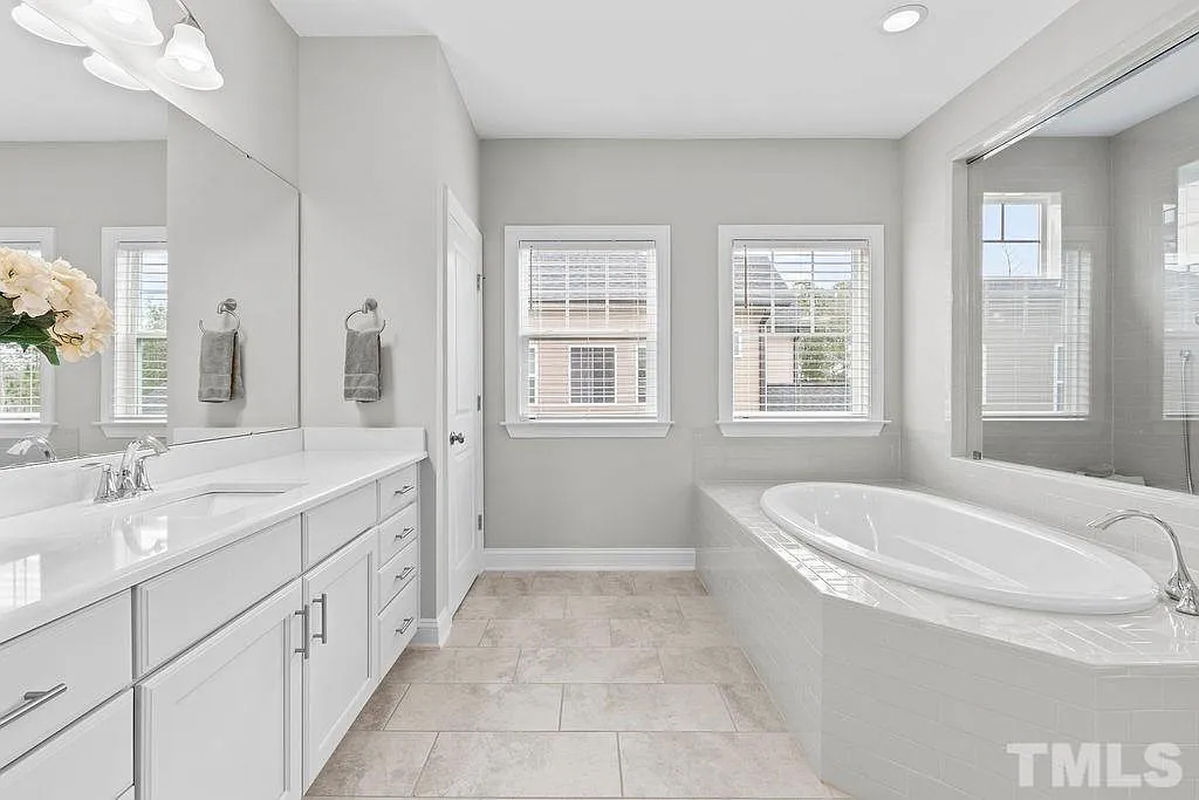 Caul Group-1349-Diamond-Valley-Drive-40