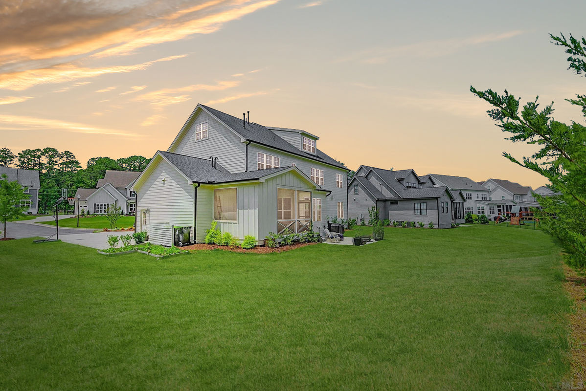 Caul Group-1865-Elderbank-Drive-95-twilight