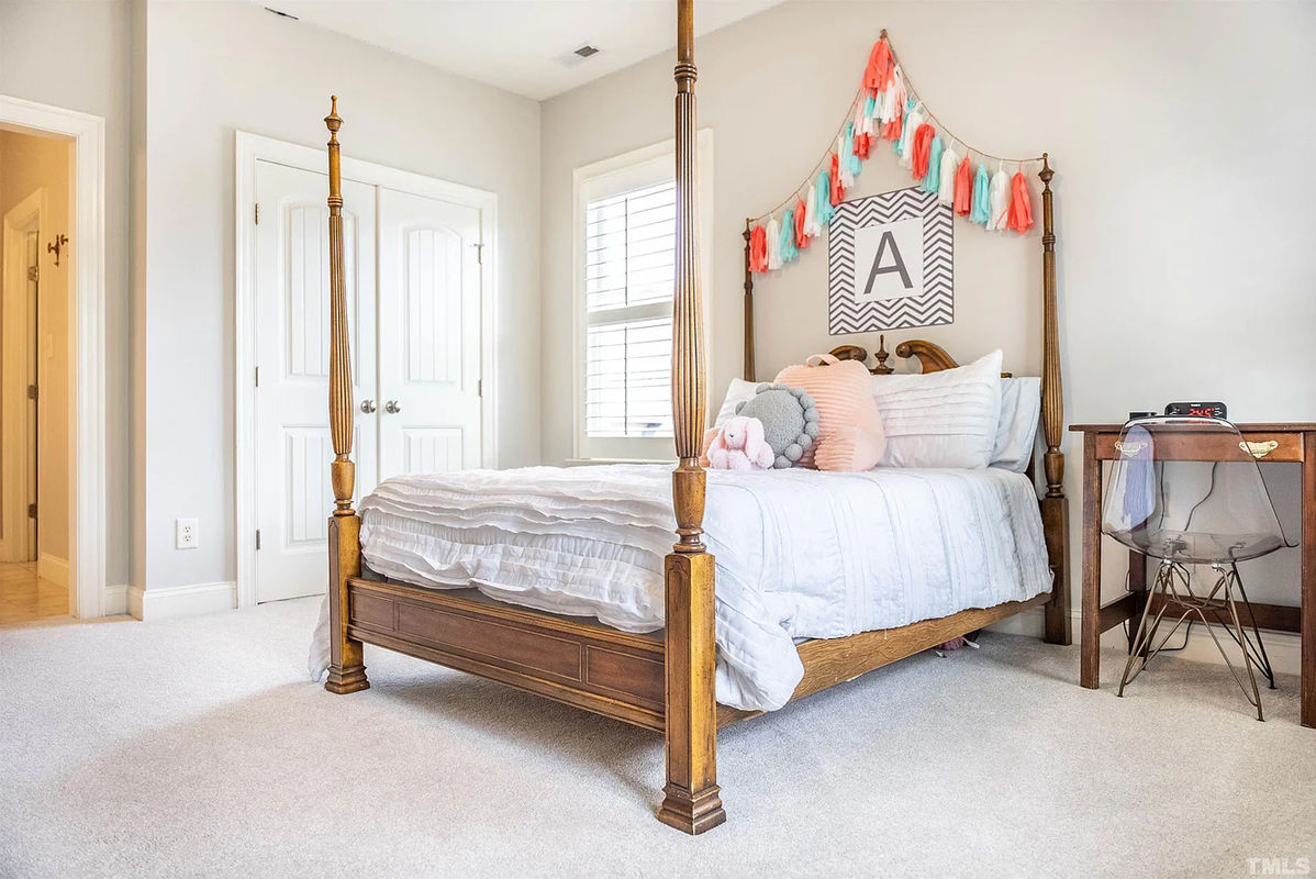 Caul Group-205-Felspar-Way-38