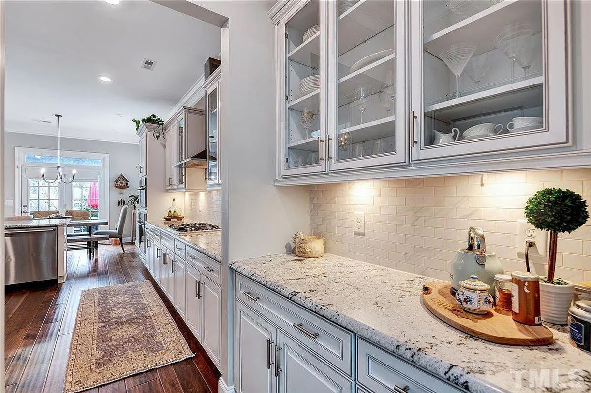 Caul-Group-2100-Vittorio-Lane-12