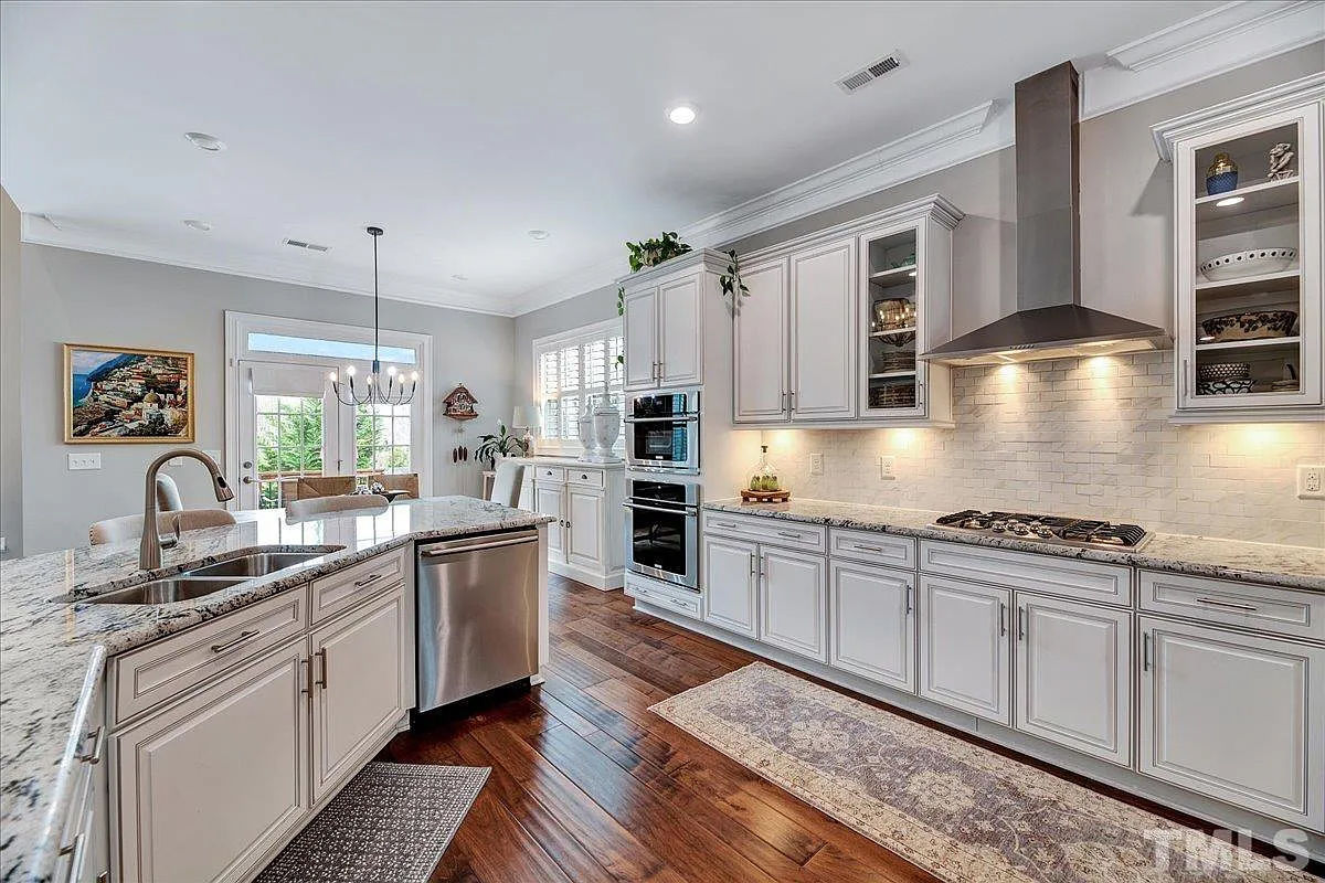 Caul-Group-2100-Vittorio-Lane-14