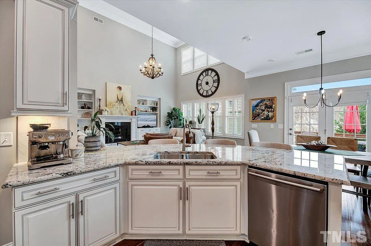 Caul-Group-2100-Vittorio-Lane-15