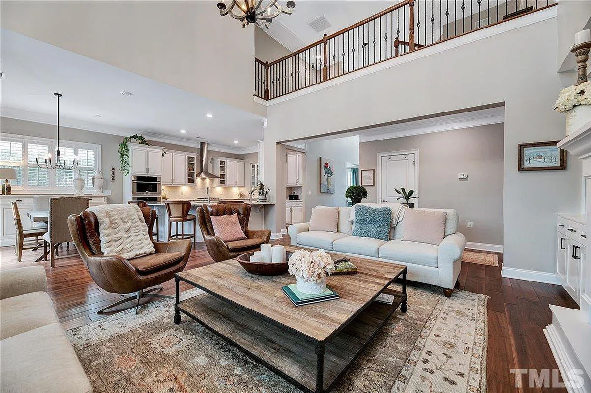 Caul-Group-2100-Vittorio-Lane-19