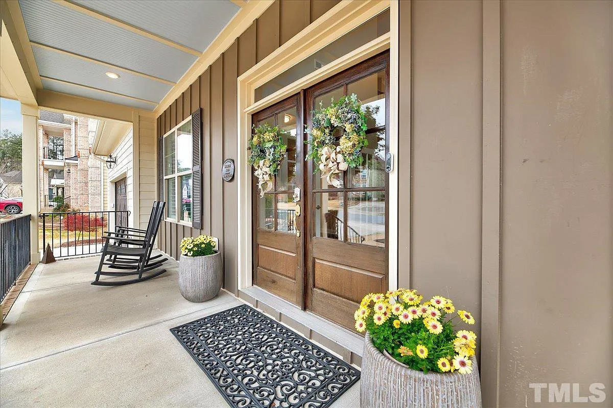 Caul-Group-2100-Vittorio-Lane-2