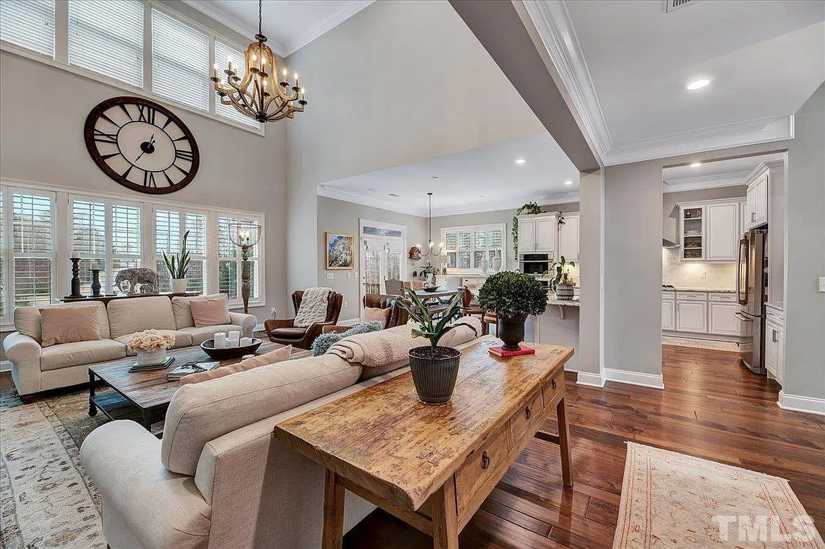 Caul-Group-2100-Vittorio-Lane-22