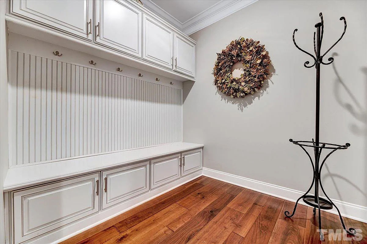 Caul-Group-2100-Vittorio-Lane-23