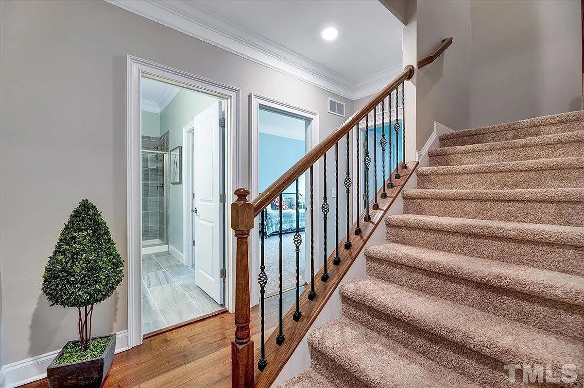 Caul-Group-2100-Vittorio-Lane-24