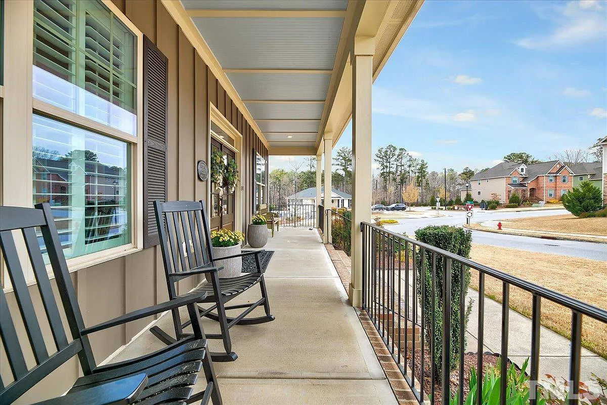 Caul-Group-2100-Vittorio-Lane-3