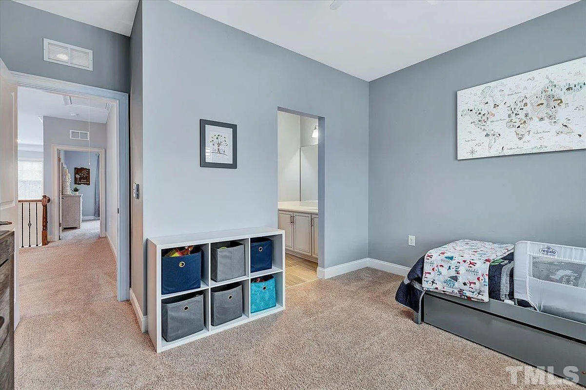 Caul-Group-2100-Vittorio-Lane-35