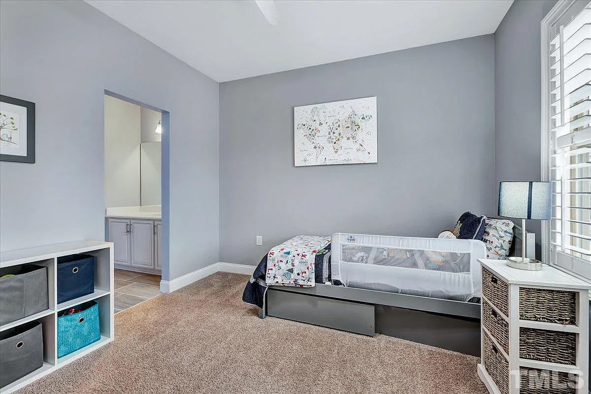 Caul-Group-2100-Vittorio-Lane-36