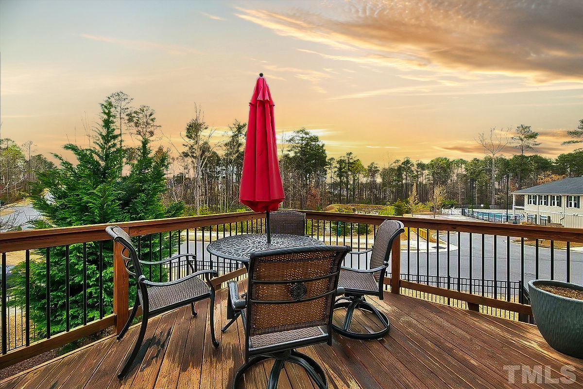 Caul-Group-2100-Vittorio-Lane-50-twilight