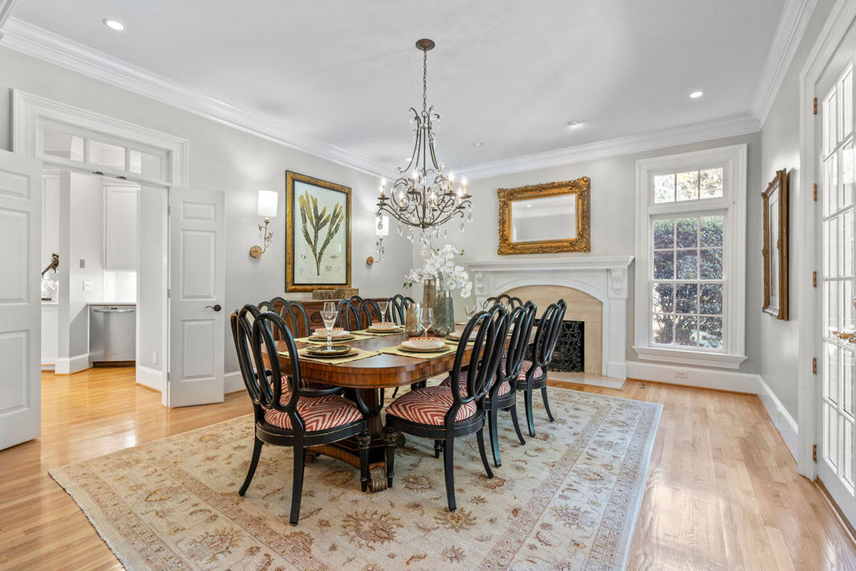 Caul Group-213 Devonbrook-06dining