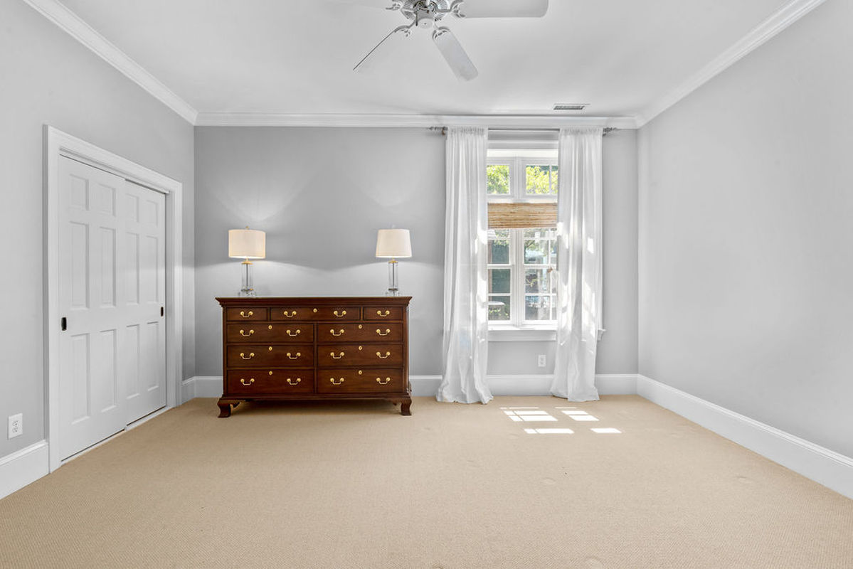 Caul Group-213 Devonbrook-52basementbed