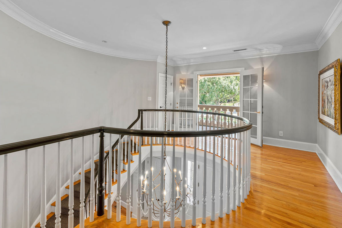 Caul Group-213 Devonbrook-54uslandingdoorsopen