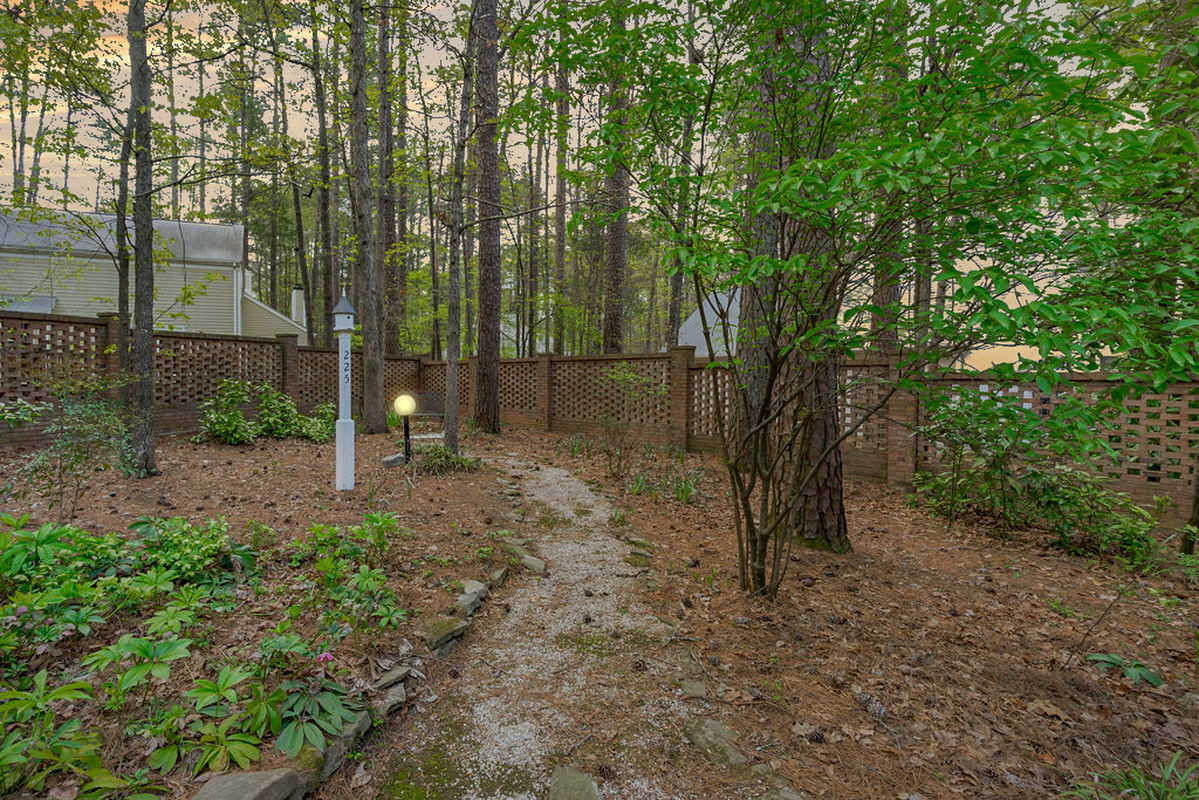 Caul Group-225 Chesley Ln-61-twilight