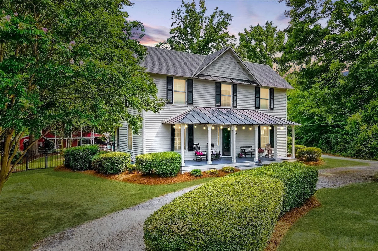 Caul-Group-2412-Olive-Chapel-Road-1-twilight1